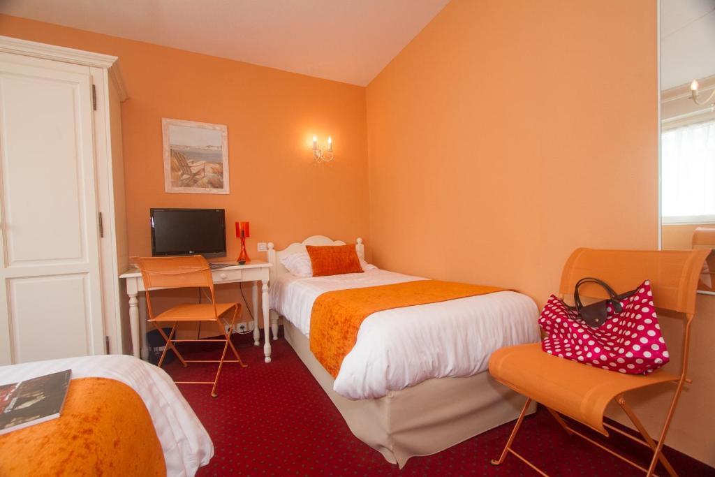 Les Hirondelles Hotel Les Sables-d'Olonne Room photo